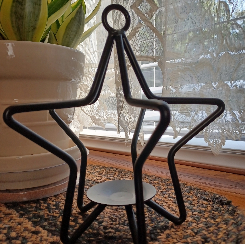 Candle holder